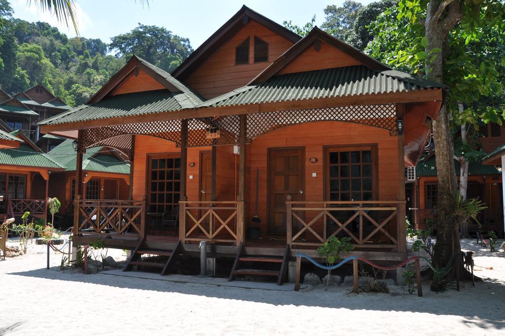 New Cocohut Chalet Hotel Kuala Terengganu Szoba fotó
